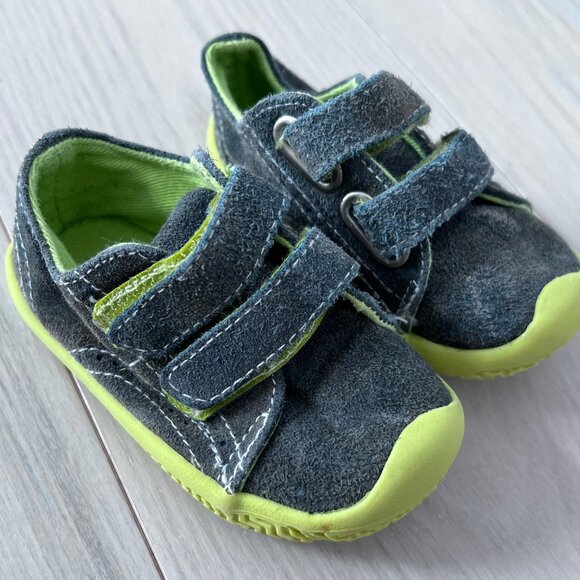 Morgan & Milo Other - Morgan & Milo Toddler Boys Shoes ( 4 )